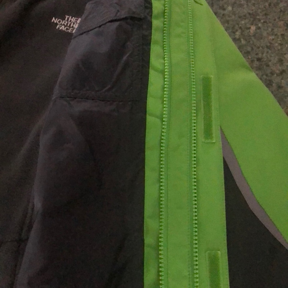 Boys XL 18/20 North Face All Weather Jacket Green - Picture 6 of 16
